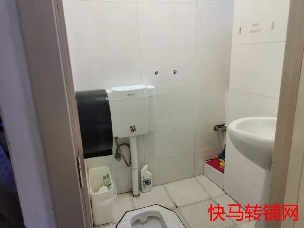 泉水火鍋食材店轉讓實景圖片